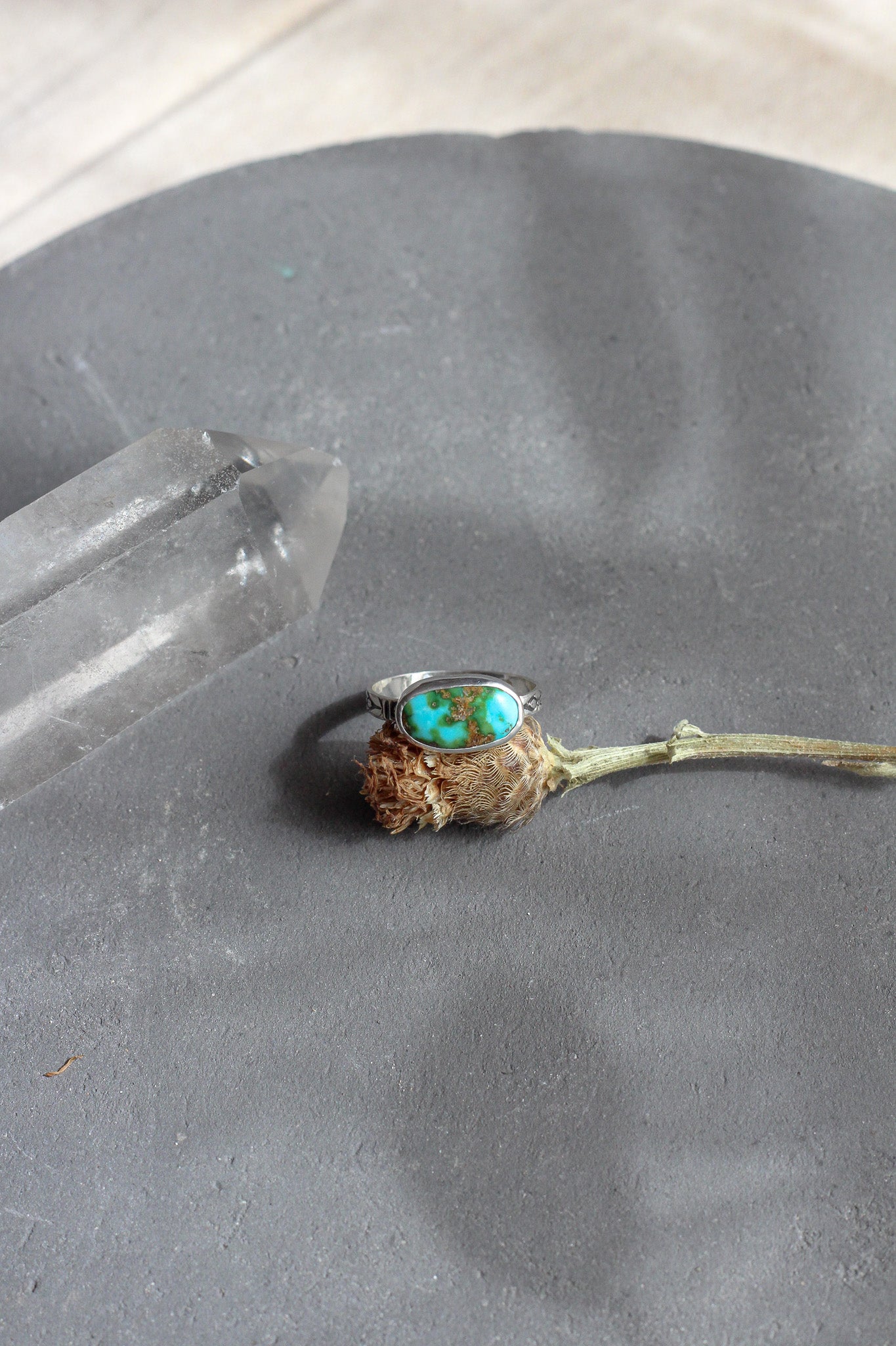 Sonoran Gold Turquoise Ring // Floral Band // size 8
