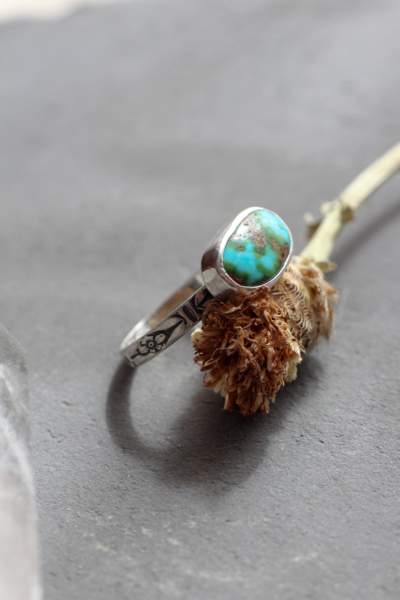 Sonoran Gold Turquoise Ring // Floral Band // size 8